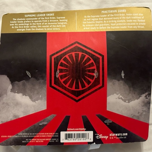 New Hallmark Itty Bittys- Supreme Leader Snoke & Praetorian Guard - Picture 3 of 4